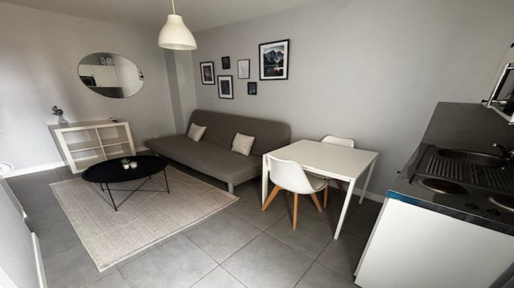 Ma-Cabane - Location Appartement Saint-Quentin, 13 m²