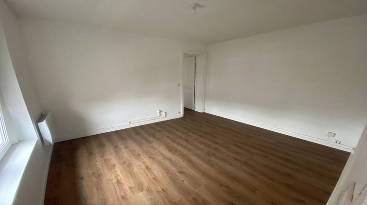 Ma-Cabane - Location Appartement SAINT-QUENTIN, 35 m²