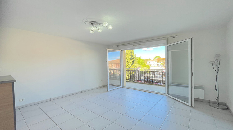 Ma-Cabane - Location Appartement SAINT-QUENTIN-DE-BARON, 34 m²