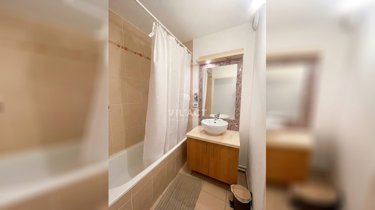 Ma-Cabane - Location Appartement Saint-Quentin-de-Baron, 34 m²