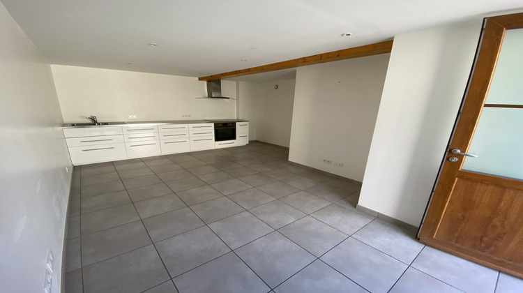 Ma-Cabane - Location Appartement SAINT-ROMAIN-LE-PUY, 40 m²