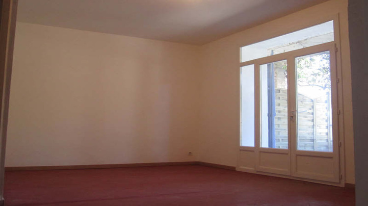 Ma-Cabane - Location Appartement SAINT-SAVOURNIN, 65 m²