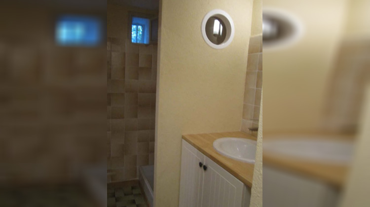 Ma-Cabane - Location Appartement SAINT-SAVOURNIN, 65 m²