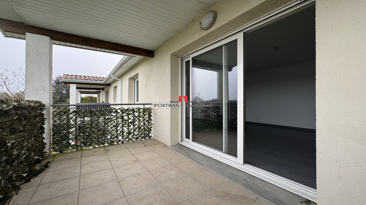 Ma-Cabane - Location Appartement Saint-Seurin-de-Cursac, 66 m²