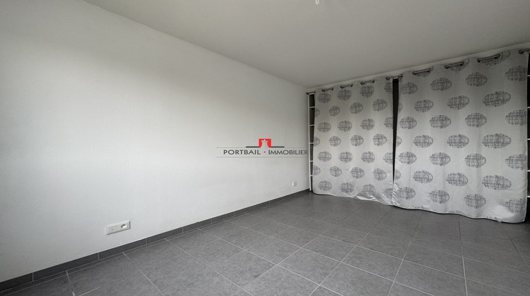 Ma-Cabane - Location Appartement Saint-Seurin-de-Cursac, 66 m²