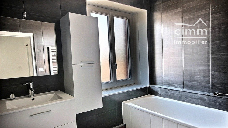 Ma-Cabane - Location Appartement Saint-Siméon-de-Bressieux, 68 m²