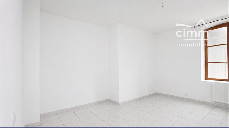 Ma-Cabane - Location Appartement Saint-Siméon-de-Bressieux, 66 m²