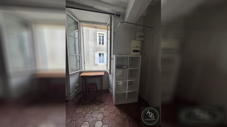 Ma-Cabane - Location Appartement Saint-Sulpice-de-Favières, 41 m²