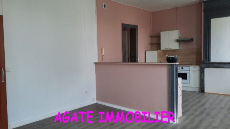 Ma-Cabane - Location Appartement SAINT SYMPHORIEN, 89 m²