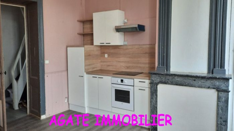 Ma-Cabane - Location Appartement SAINT SYMPHORIEN, 89 m²