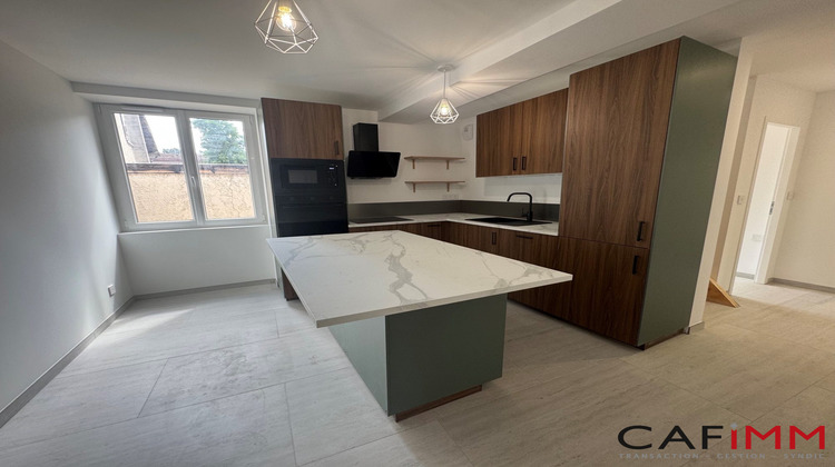 Ma-Cabane - Location Appartement Saint-Symphorien-d'Ozon, 59 m²