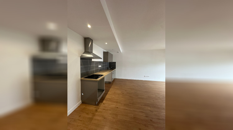 Ma-Cabane - Location Appartement SAINT-THIBAULT-DES-VIGNES, 55 m²