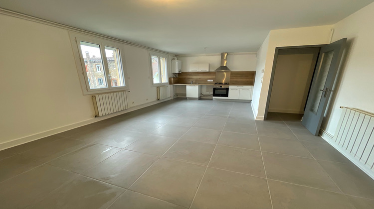 Ma-Cabane - Location Appartement Saint-Uze, 55 m²