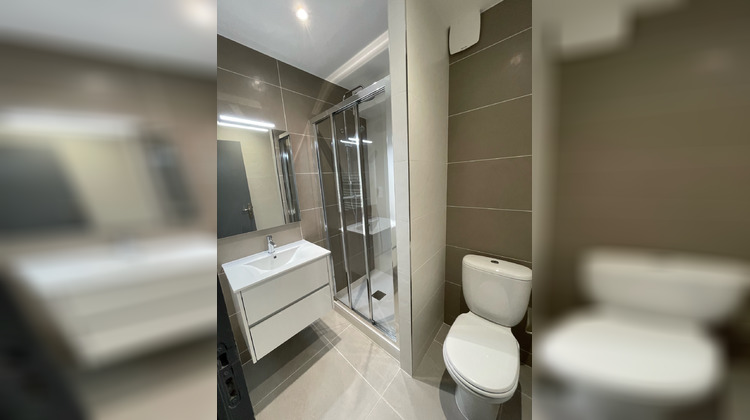 Ma-Cabane - Location Appartement Saint-Uze, 55 m²