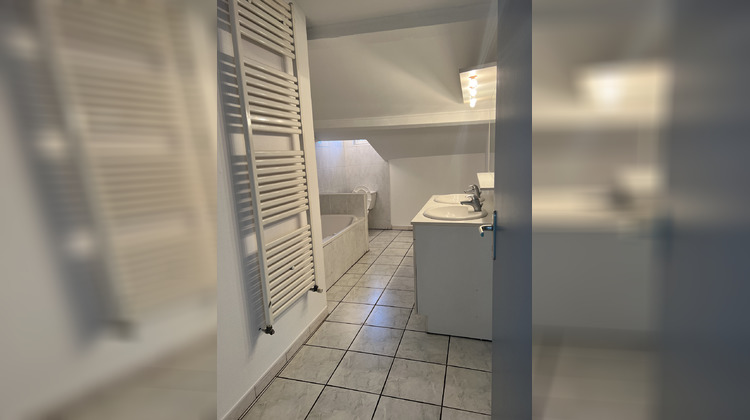 Ma-Cabane - Location Appartement Saint-Vallier, 83 m²