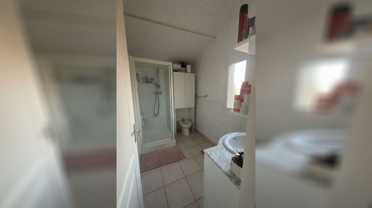 Ma-Cabane - Location Appartement SAINT-VICTORET, 46 m²