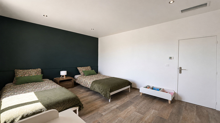 Ma-Cabane - Location Appartement SAINT-VICTORET, 75 m²