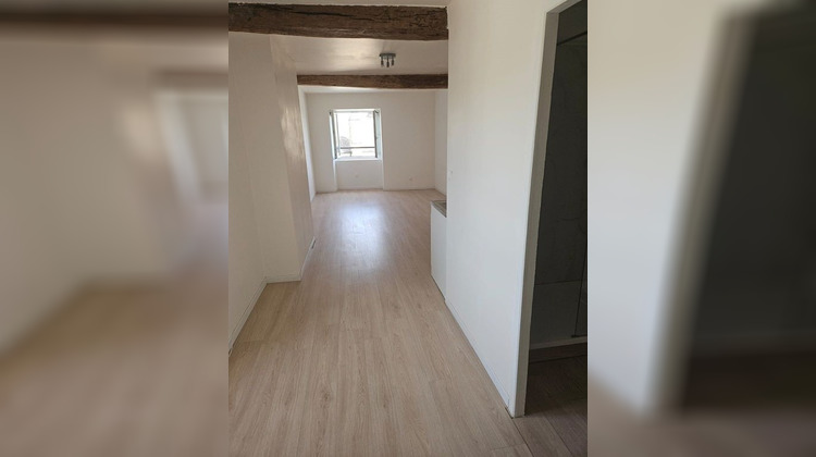 Ma-Cabane - Location Appartement SAINT VRAIN, 28 m²
