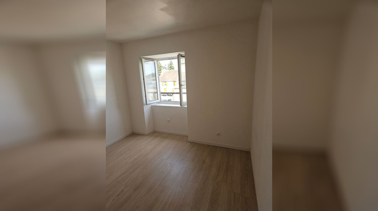 Ma-Cabane - Location Appartement SAINT VRAIN, 28 m²