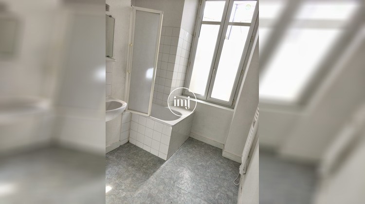 Ma-Cabane - Location Appartement Saint-Yrieix-la-Perche, 88 m²