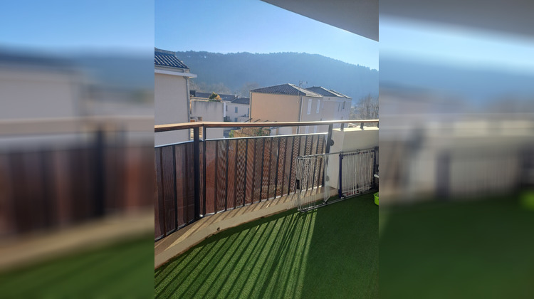 Ma-Cabane - Location Appartement SAINT-ZACHARIE, 49 m²