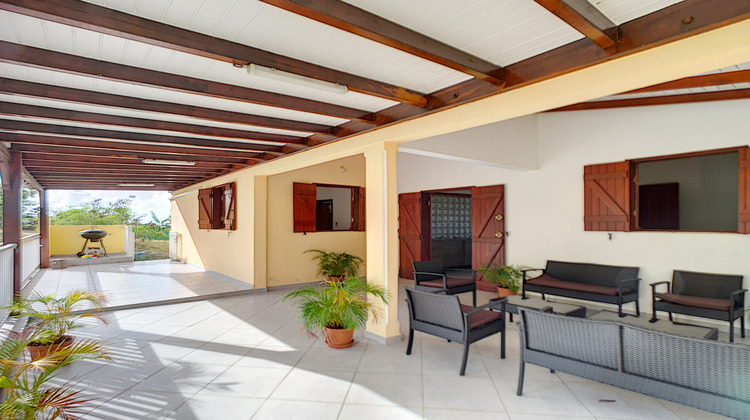 Ma-Cabane - Location Appartement Sainte anne, 155 m²