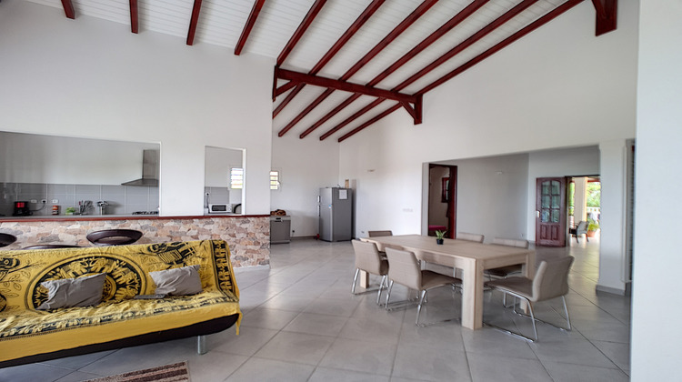 Ma-Cabane - Location Appartement Sainte anne, 155 m²