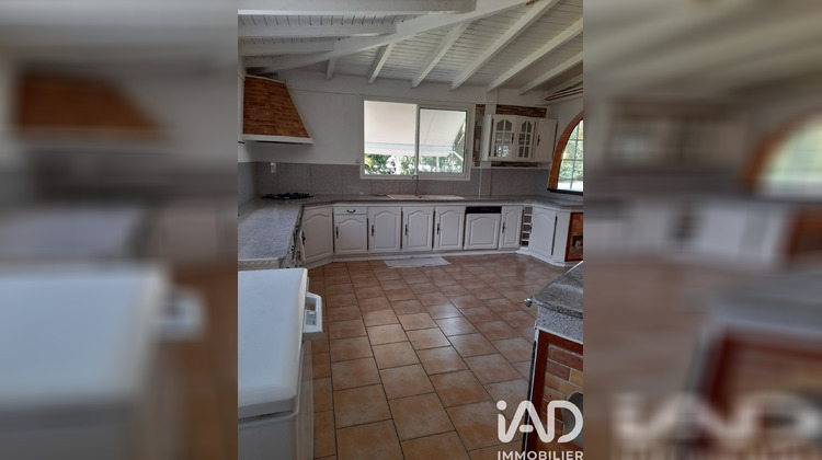 Ma-Cabane - Location Appartement Sainte-Anne, 192 m²