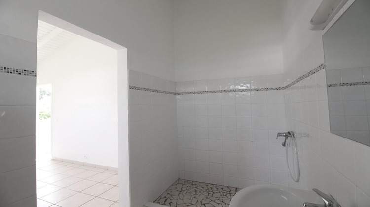 Ma-Cabane - Location Appartement Sainte-Anne, 95 m²