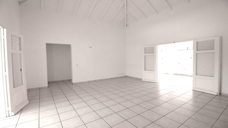 Ma-Cabane - Location Appartement Sainte-Anne, 95 m²