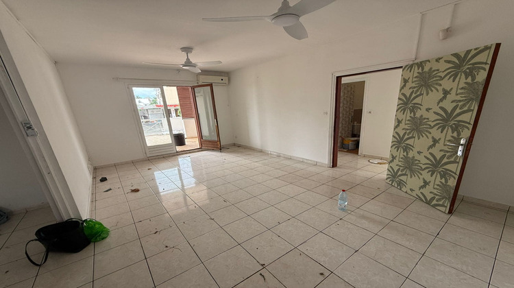 Ma-Cabane - Location Appartement Sainte-Clotilde, 100 m²