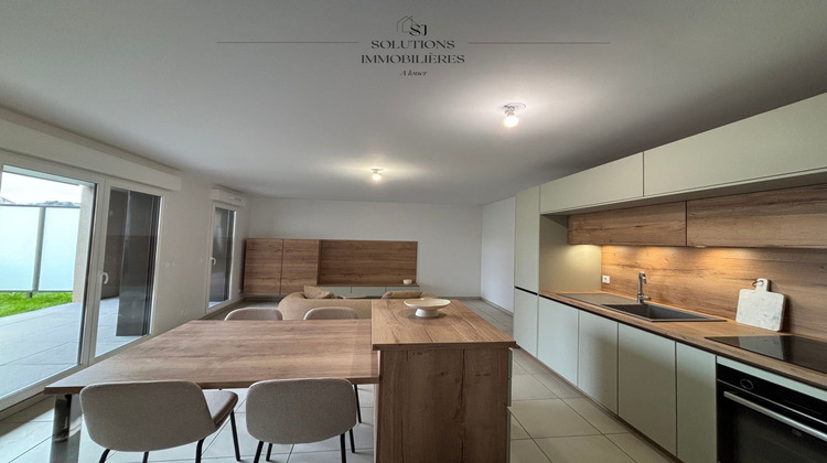 Ma-Cabane - Location Appartement Sainte-Colombe, 65 m²