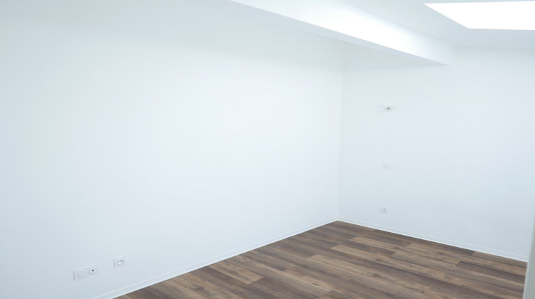 Ma-Cabane - Location Appartement Sainte-Consorce, 57 m²