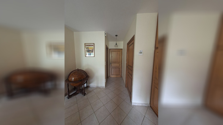 Ma-Cabane - Location Appartement SAINTE-EULALIE-D'OLT, 66 m²