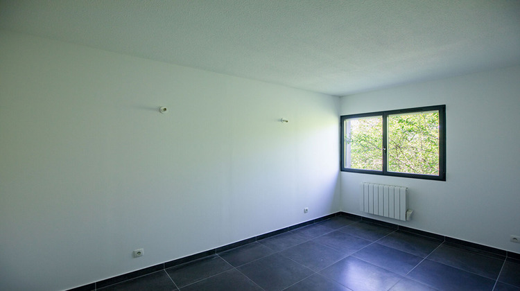 Ma-Cabane - Location Appartement SAINTE-FOY-LES-LYON, 93 m²