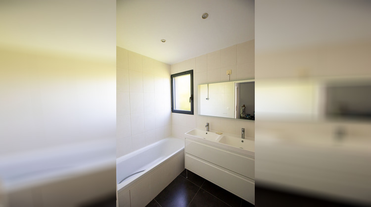 Ma-Cabane - Location Appartement SAINTE-FOY-LES-LYON, 93 m²