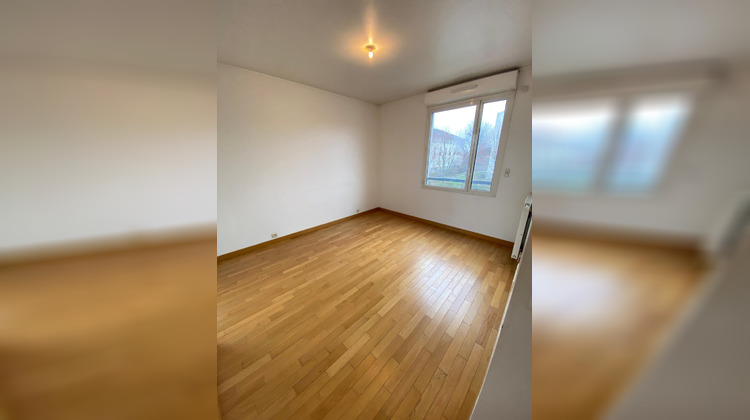 Ma-Cabane - Location Appartement Sainte-Geneviève-des-Bois, 125 m²