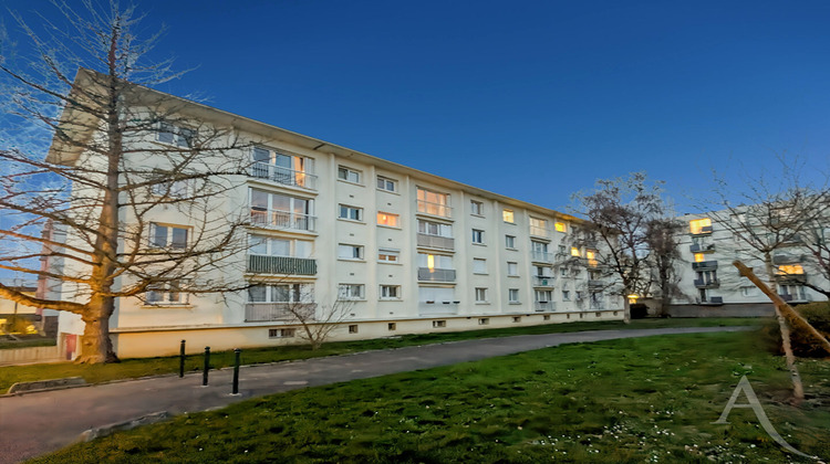 Ma-Cabane - Location Appartement SAINTE-GENEVIEVE-DES-BOIS, 72 m²