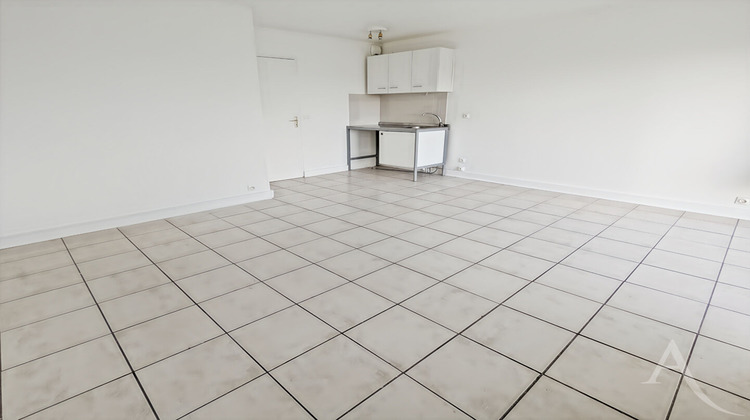 Ma-Cabane - Location Appartement SAINTE-GENEVIEVE-DES-BOIS, 26 m²