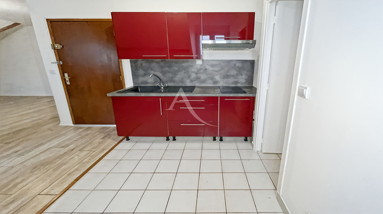 Ma-Cabane - Location Appartement SAINTE-GENEVIEVE-DES-BOIS, 24 m²