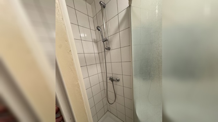 Ma-Cabane - Location Appartement SAINTE GENEVIEVE DES BOIS, 10 m²