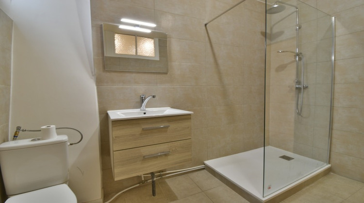 Ma-Cabane - Location Appartement SAINTE LIVRADE SUR LOT, 47 m²