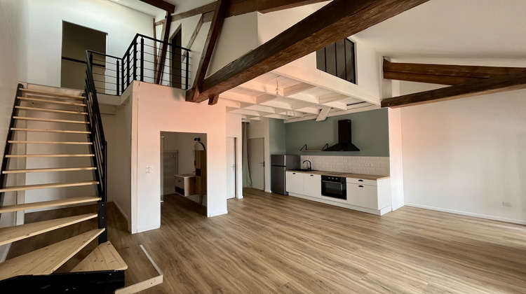 Ma-Cabane - Location Appartement SAINTE-LIVRADE-SUR-LOT, 75 m²