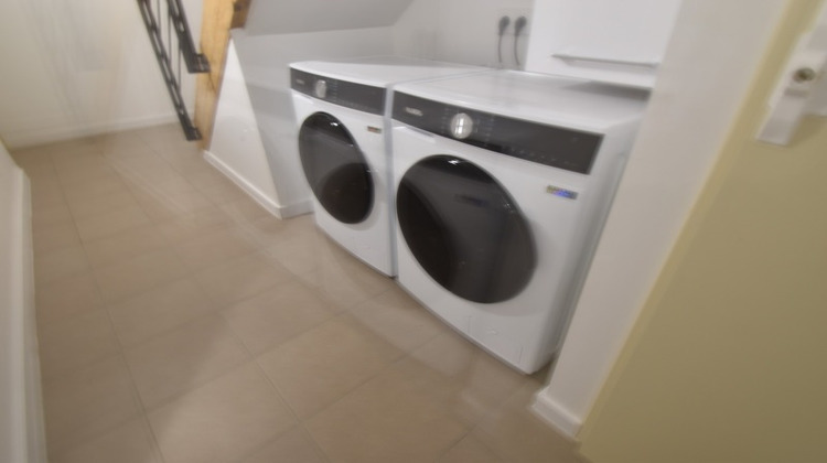 Ma-Cabane - Location Appartement SAINTE LIVRADE SUR LOT, 25 m²