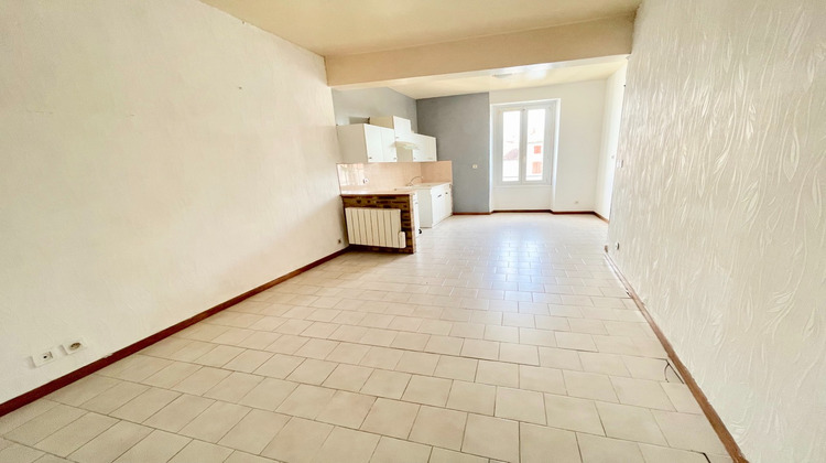Ma-Cabane - Location Appartement SAINTE-LIVRADE-SUR-LOT, 42 m²