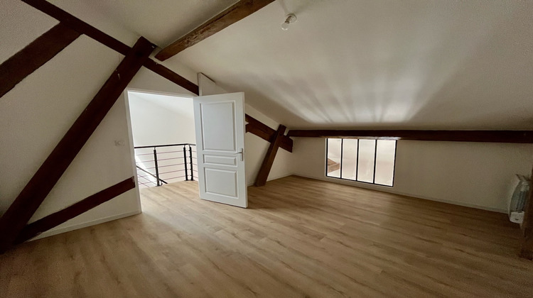 Ma-Cabane - Location Appartement SAINTE-LIVRADE-SUR-LOT, 73 m²
