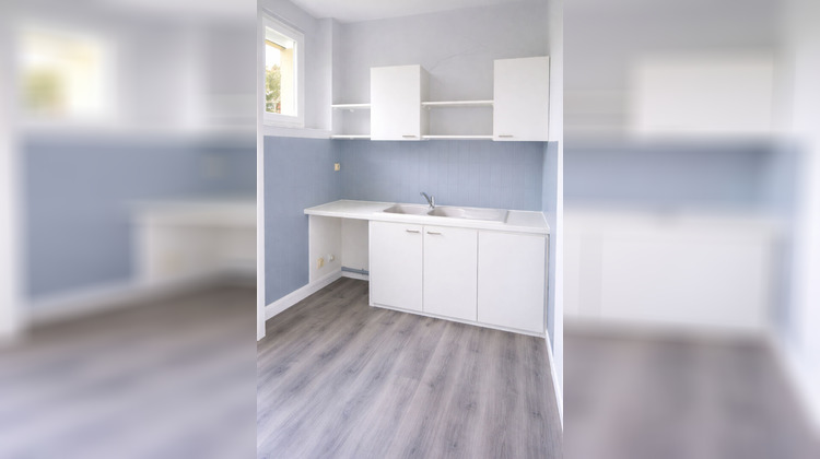 Ma-Cabane - Location Appartement SAINTE-LIVRADE-SUR-LOT, 54 m²