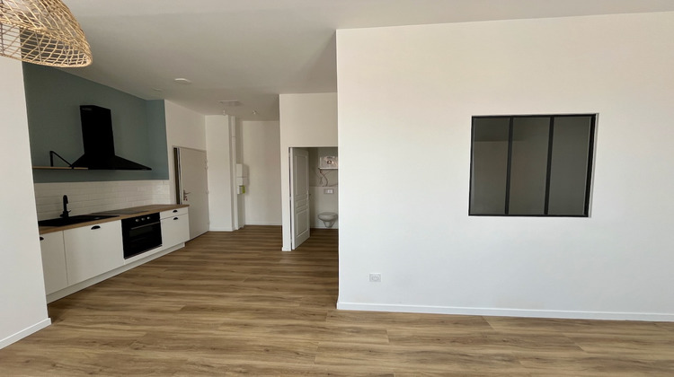 Ma-Cabane - Location Appartement SAINTE-LIVRADE-SUR-LOT, 35 m²