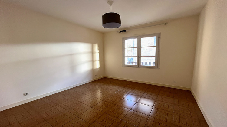 Ma-Cabane - Location Appartement SAINTE-LIVRADE-SUR-LOT, 50 m²