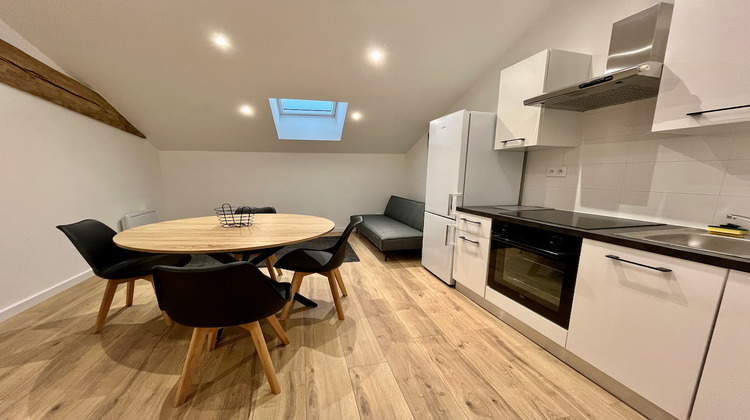 Ma-Cabane - Location Appartement SAINTE-LIVRADE-SUR-LOT, 40 m²